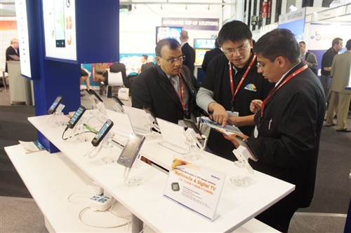 11020RN3-0 MWC2011:TB888通宝微推出多种移动设备规划
